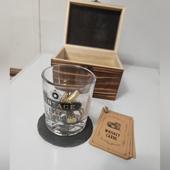 Whiskey Glass Giftbox Set! - Picture 3 of 3